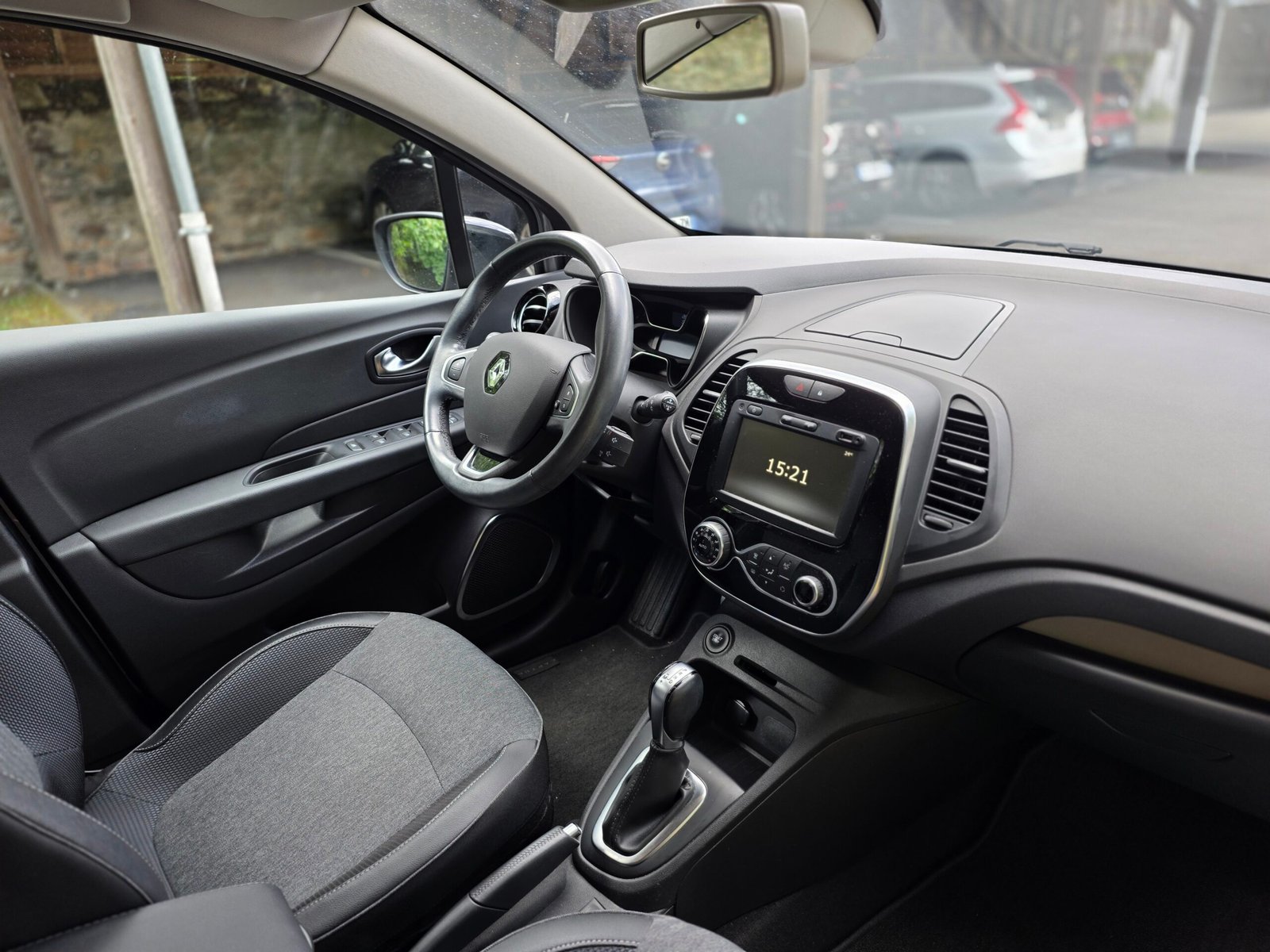 RENAULT CAPTUR – 1.3 TCe 150ch Boîte Auto Finition INTENS