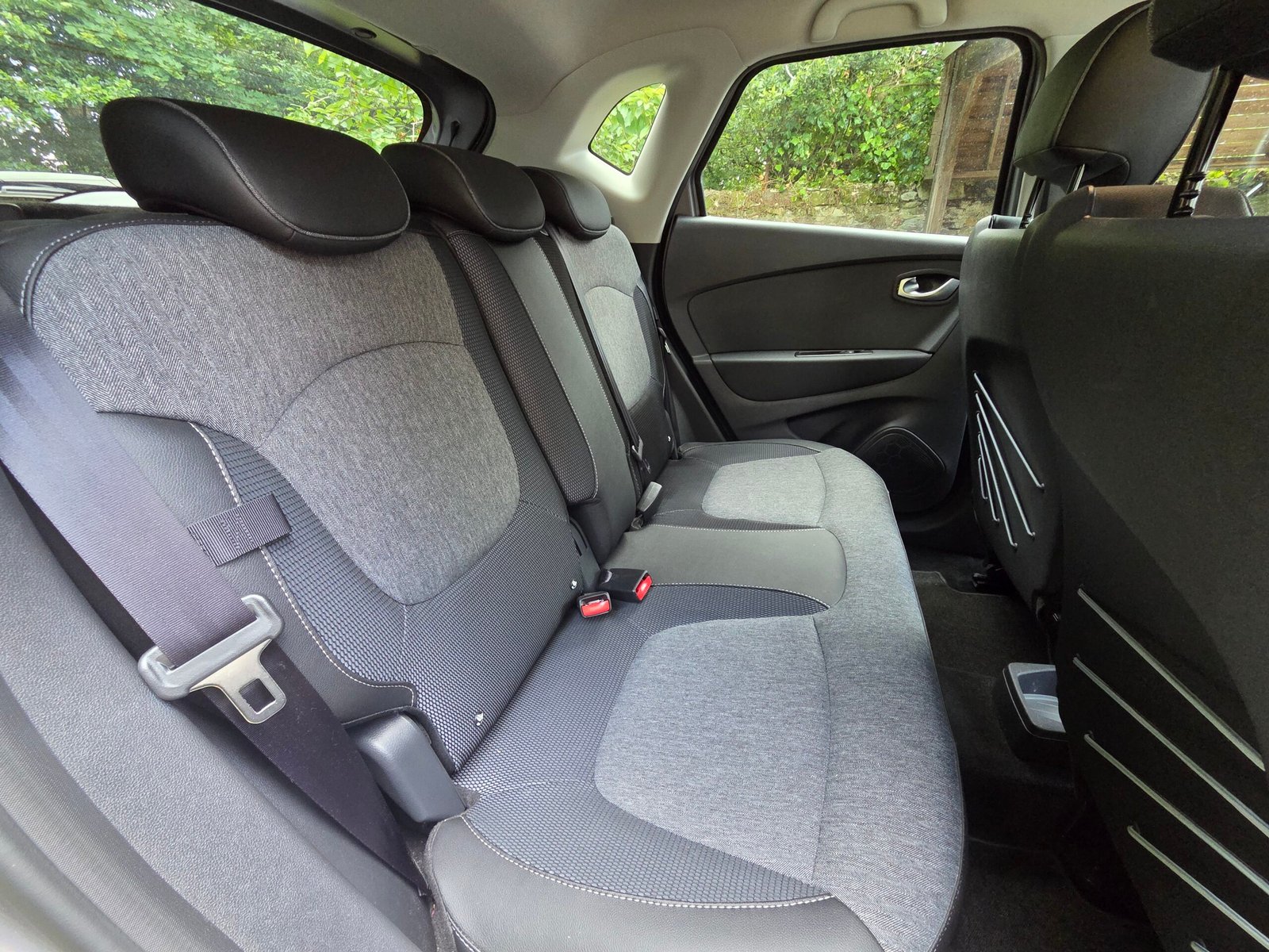 RENAULT CAPTUR – 1.3 TCe 150ch Boîte Auto Finition INTENS