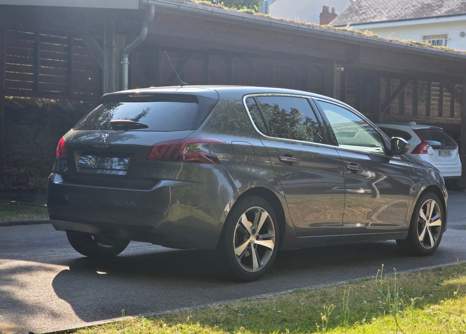 PEUGEOT 308 Tech Edition – 1.5 BlueHDi 130ch EAT8