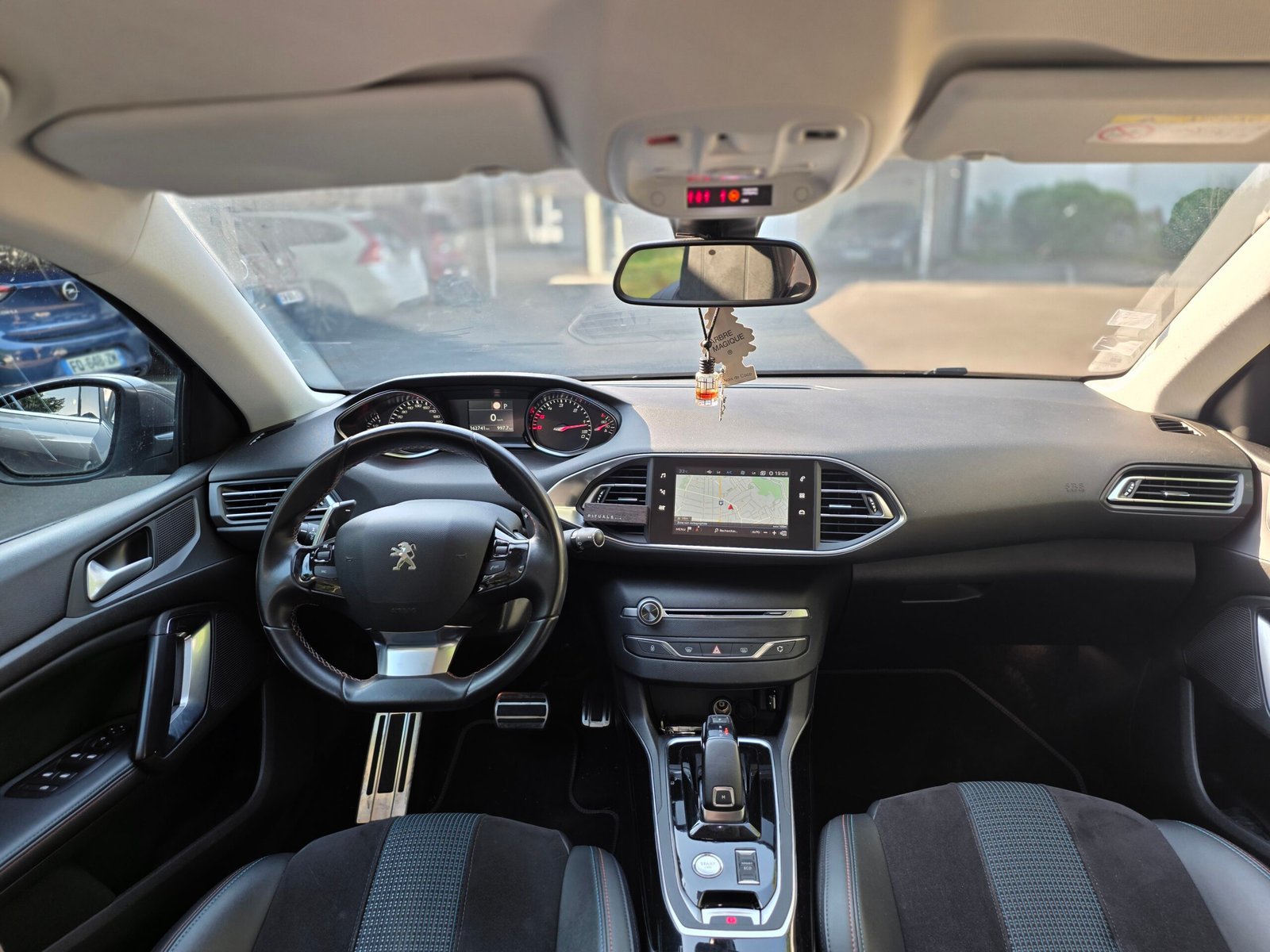 PEUGEOT 308 Tech Edition – 1.5 BlueHDi 130ch EAT8