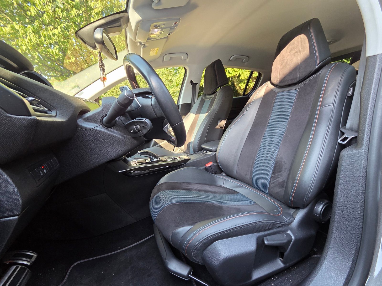 PEUGEOT 308 Tech Edition – 1.5 BlueHDi 130ch EAT8