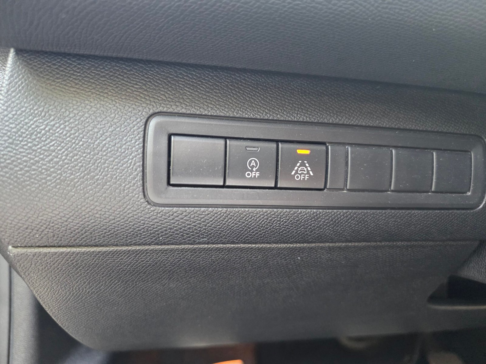 PEUGEOT 308 Tech Edition – 1.5 BlueHDi 130ch EAT8