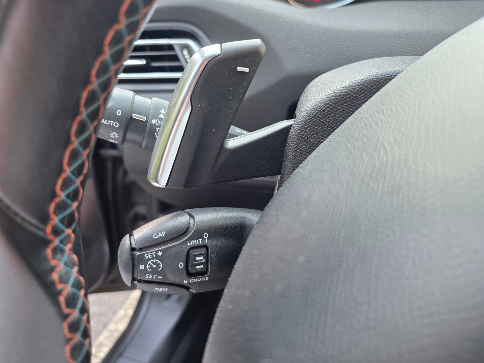 PEUGEOT 308 Tech Edition – 1.5 BlueHDi 130ch EAT8