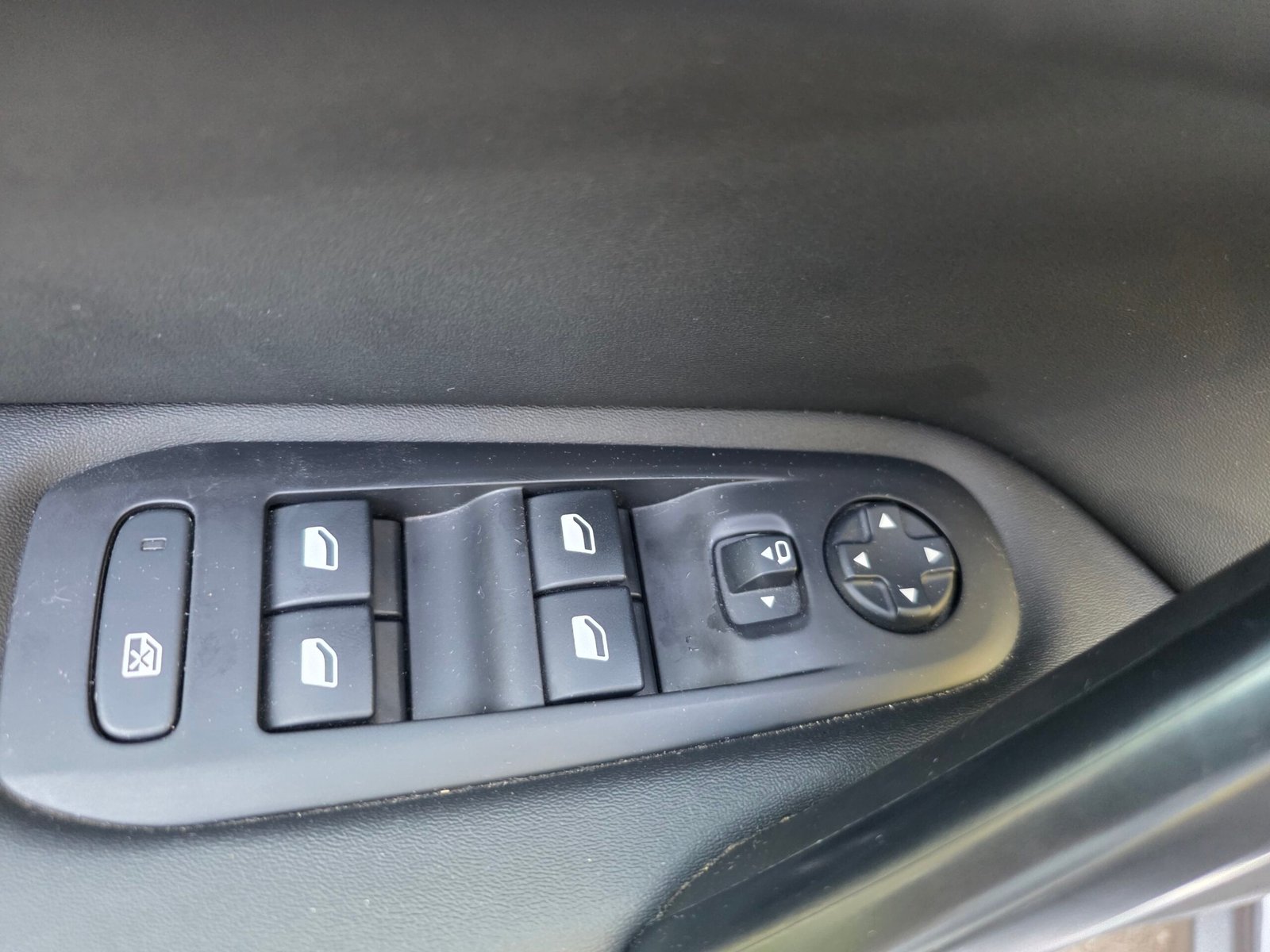 PEUGEOT 308 Tech Edition – 1.5 BlueHDi 130ch EAT8
