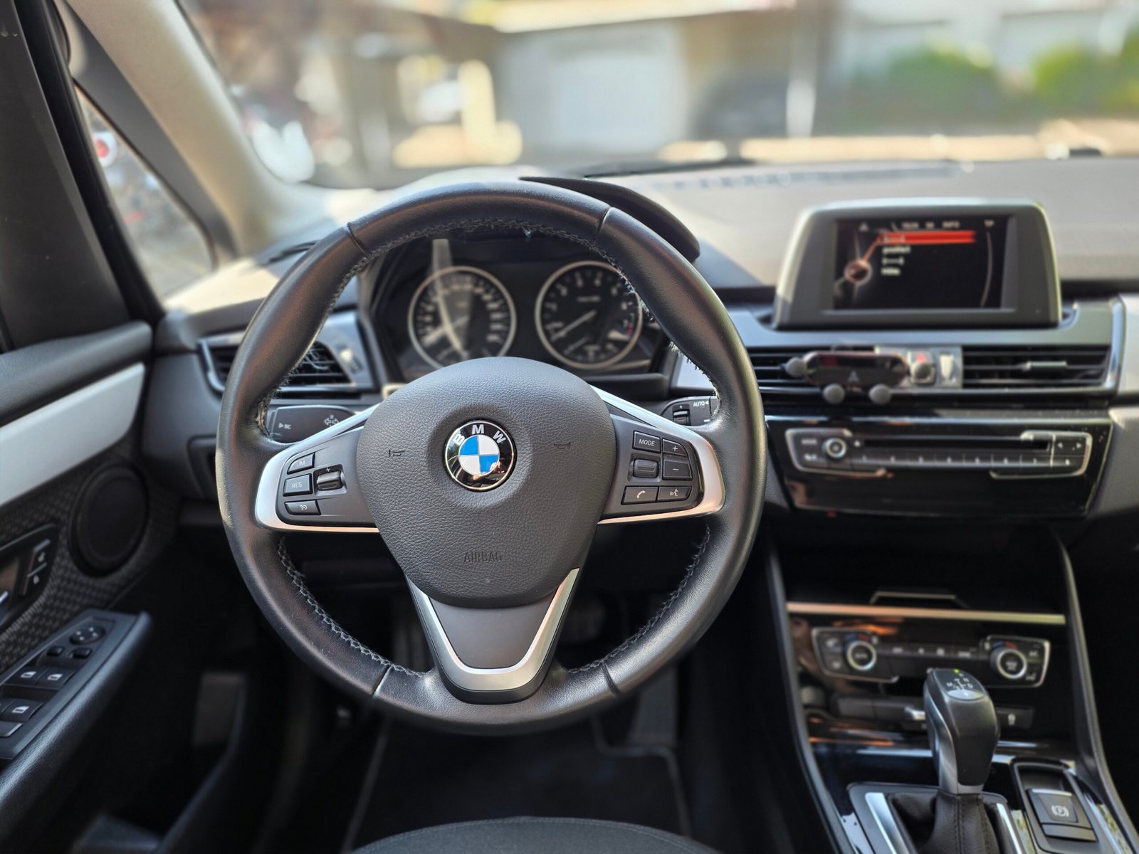 BMW SÉRIE 2 ACTIVE TOURER – 218i 136ch Boîte Auto Finition LOUNGE