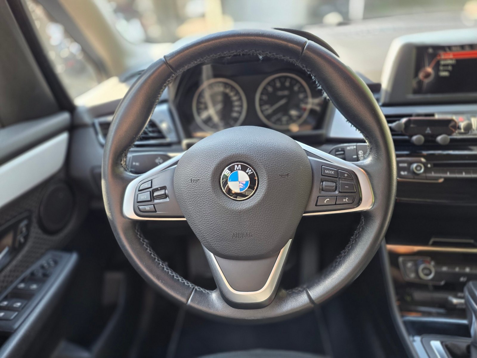 BMW SÉRIE 2 ACTIVE TOURER – 218i 136ch Boîte Auto Finition LOUNGE