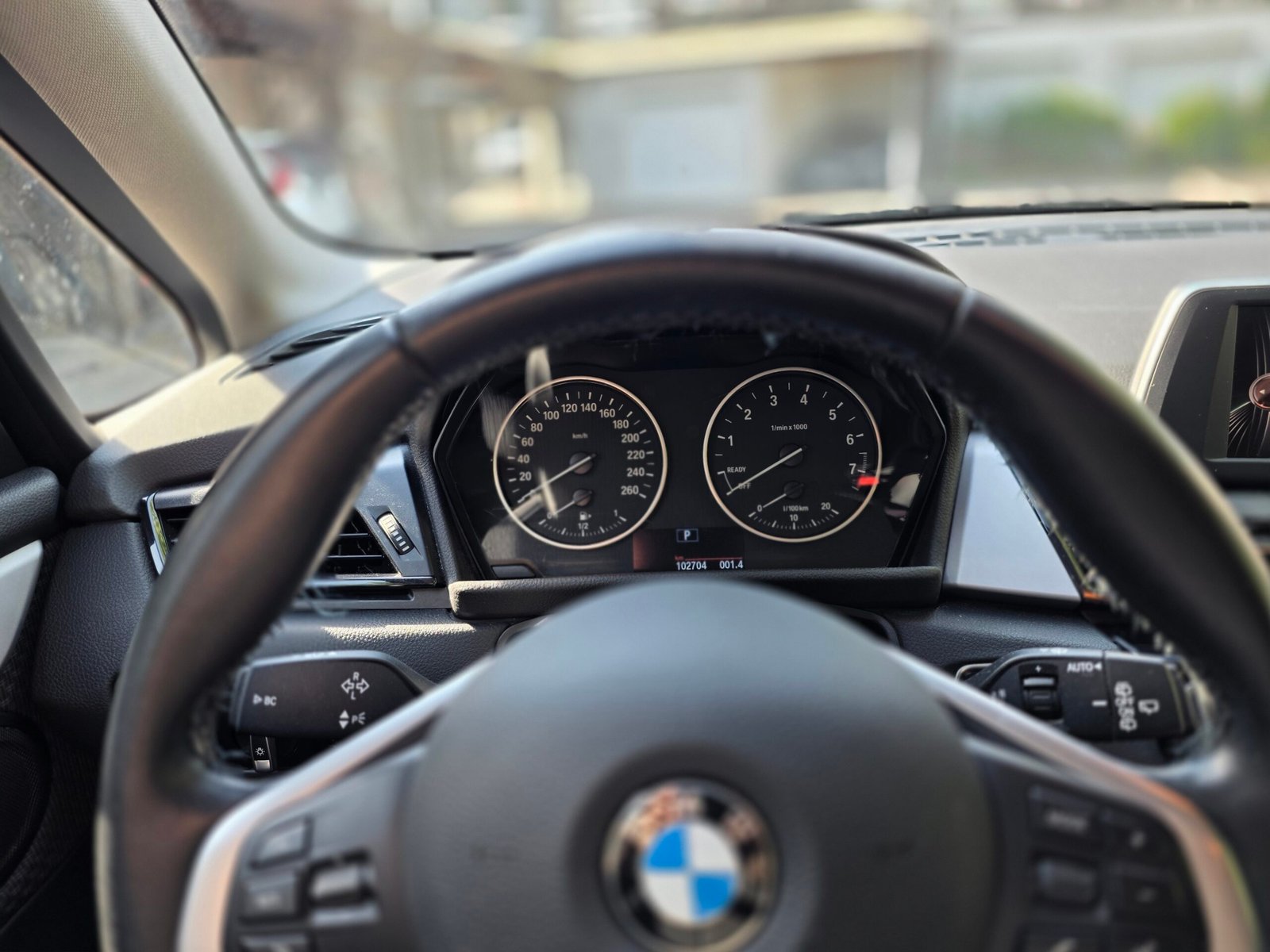 BMW SÉRIE 2 ACTIVE TOURER – 218i 136ch Boîte Auto Finition LOUNGE