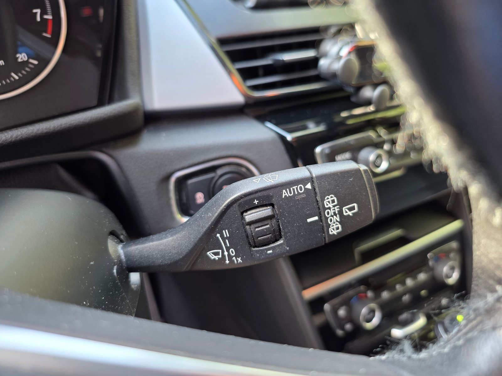 BMW SÉRIE 2 ACTIVE TOURER – 218i 136ch Boîte Auto Finition LOUNGE