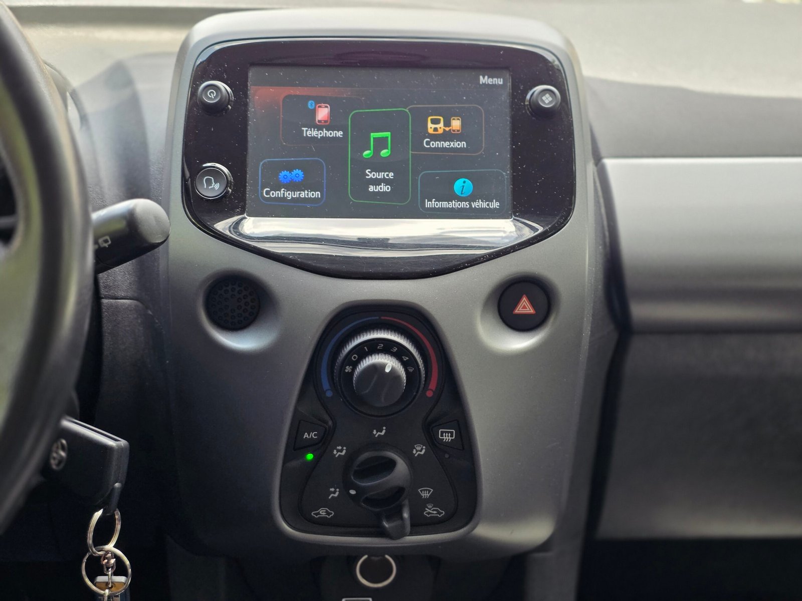 TOYOTA AYGO X-PLAY Boîte Auto – 1.0 VVT-i 72ch