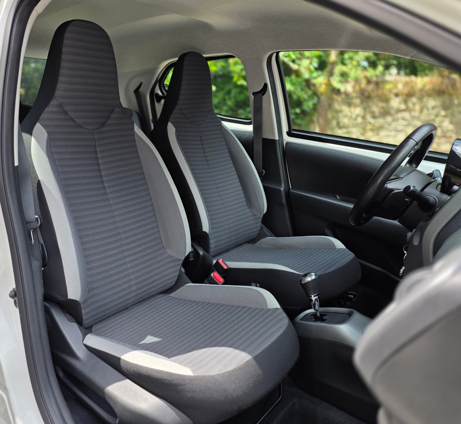 TOYOTA AYGO X-PLAY Boîte Auto – 1.0 VVT-i 72ch