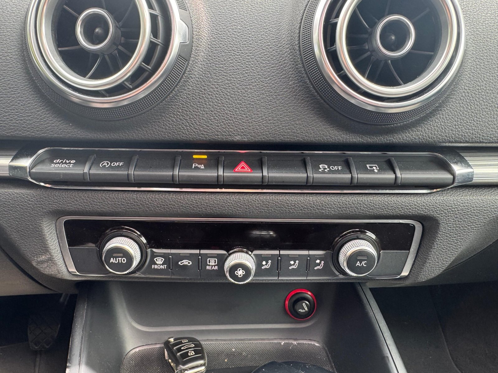 AUDI A3 Série 3 Sportback 1.6 TDi 105ch