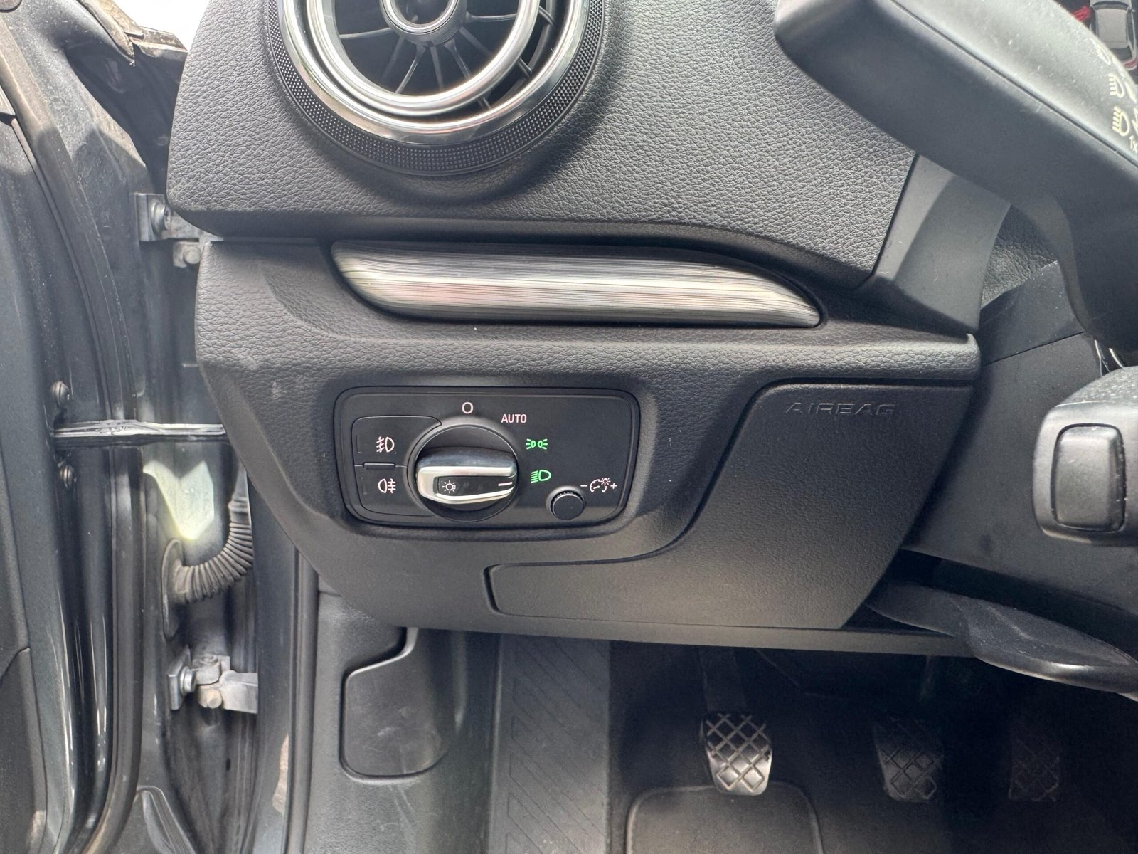 AUDI A3 Série 3 Sportback 1.6 TDi 105ch