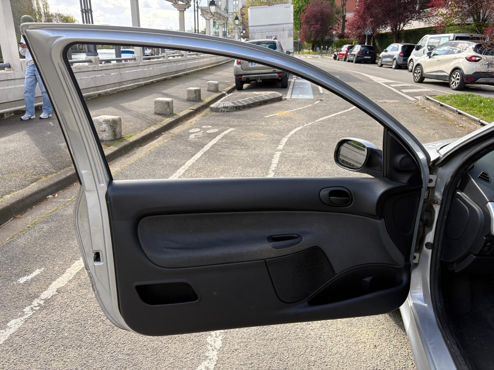 PEUGEOT 206+ 1.4 75ch