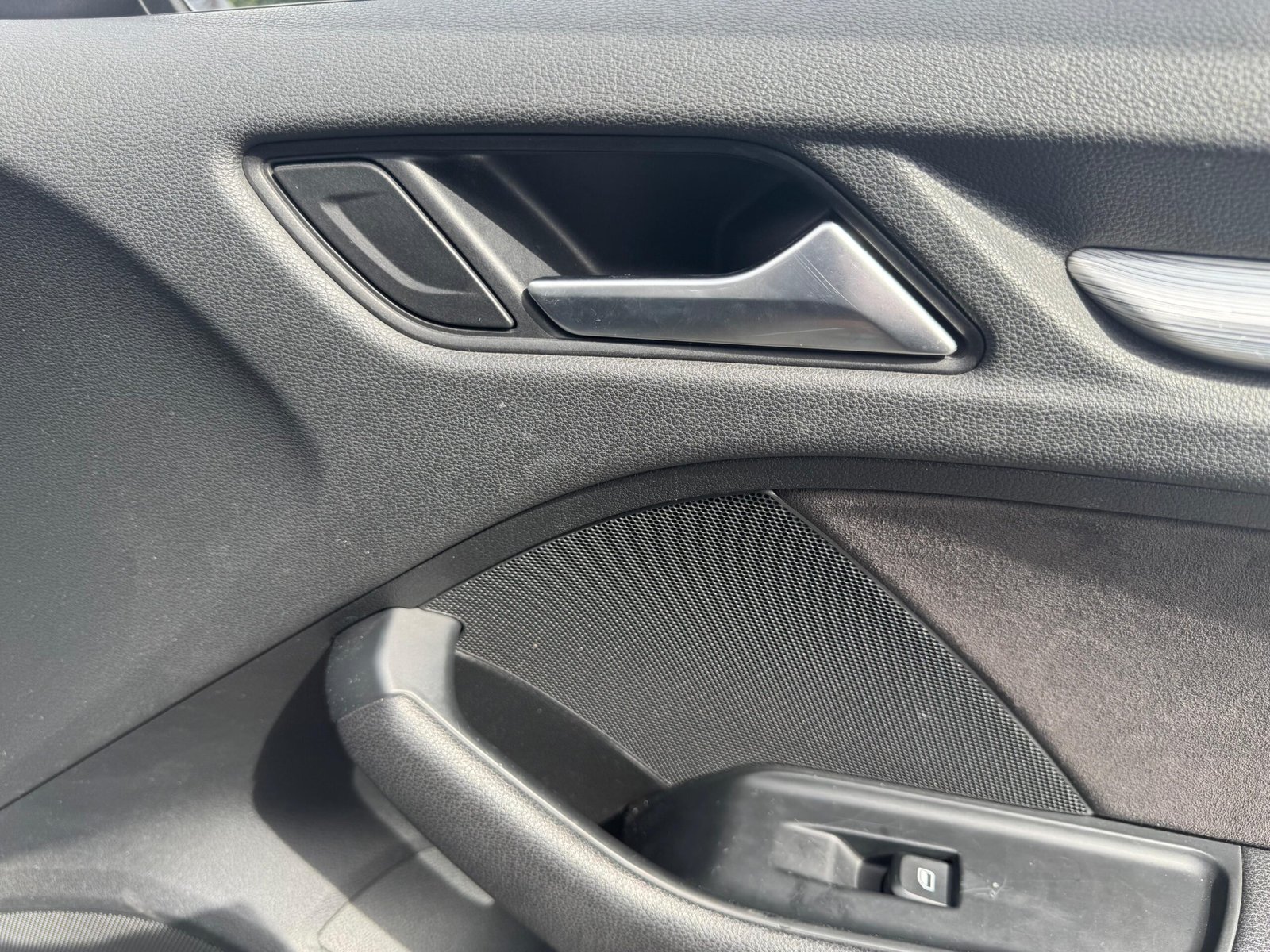 AUDI A3 Série 3 Sportback 1.6 TDi 105ch