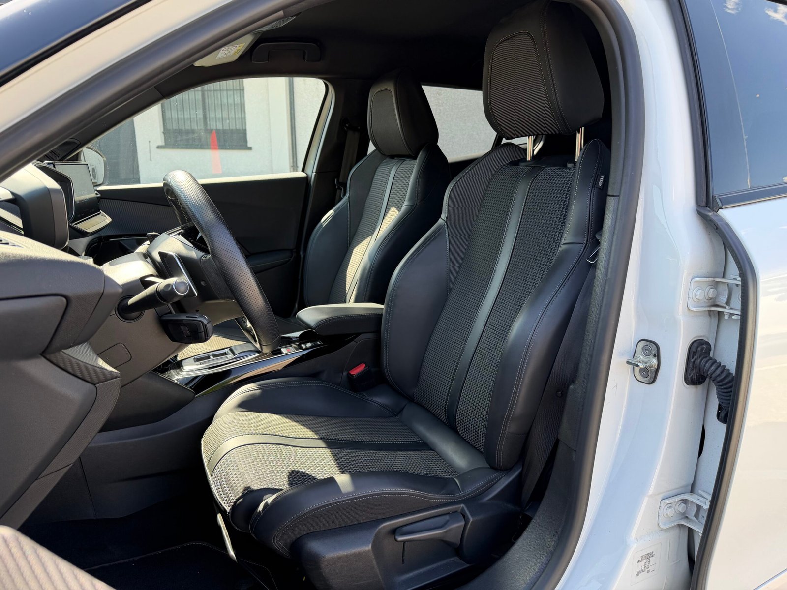 Peugeot 2008 GT 1.5BlueHDI 130 EAT BVA