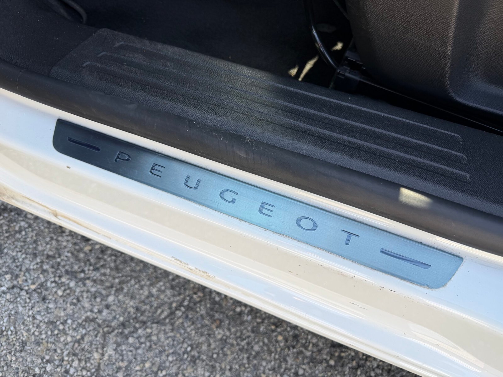 Peugeot 2008 GT 1.5BlueHDI 130 EAT BVA