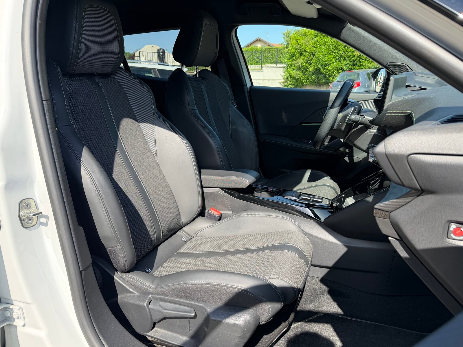 Peugeot 2008 GT 1.5BlueHDI 130 EAT BVA