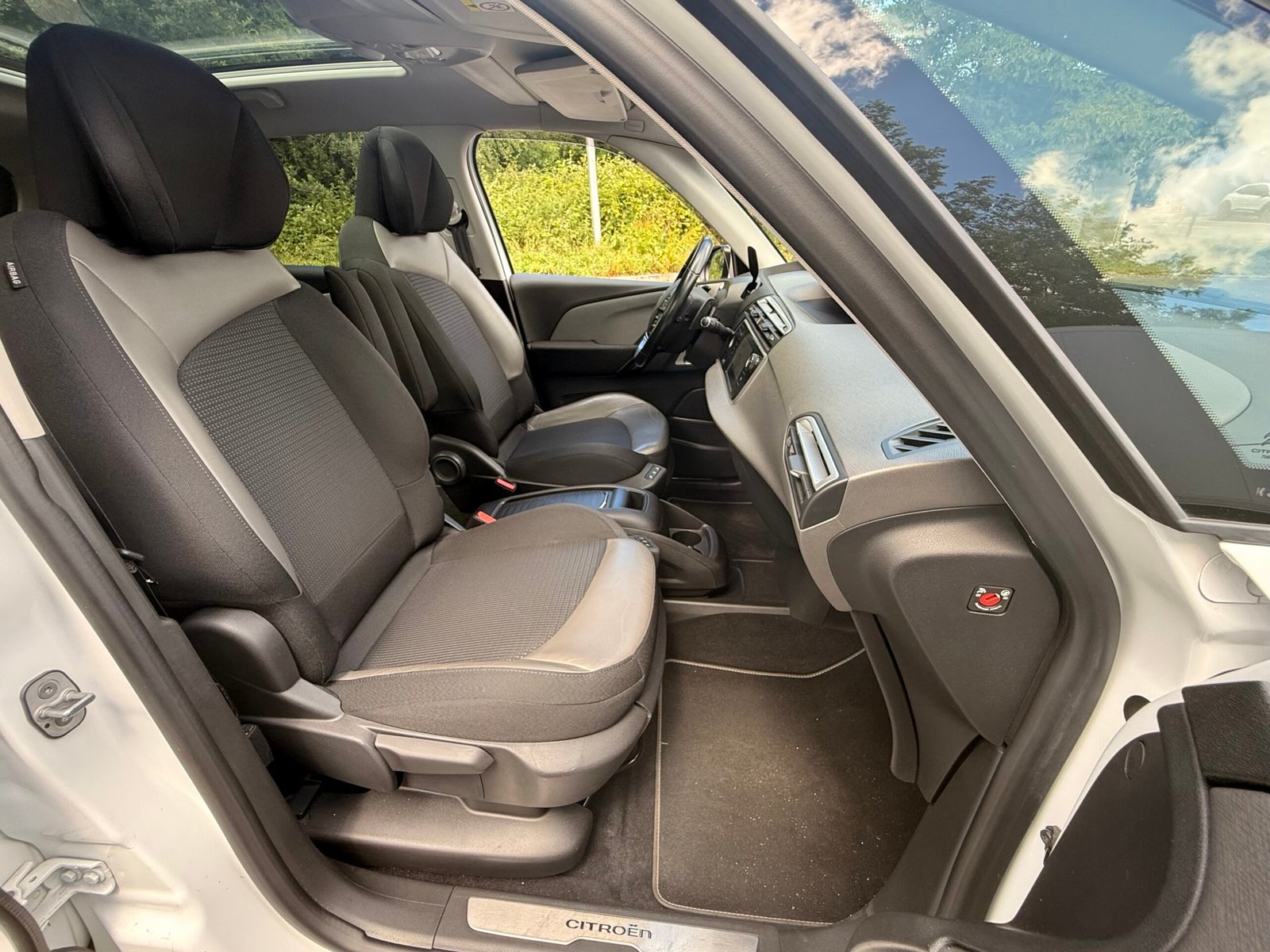 CITROËN C4 SpaceTourer 1.2 THP EAT8 S&S 131 cv Boîte auto / Shine