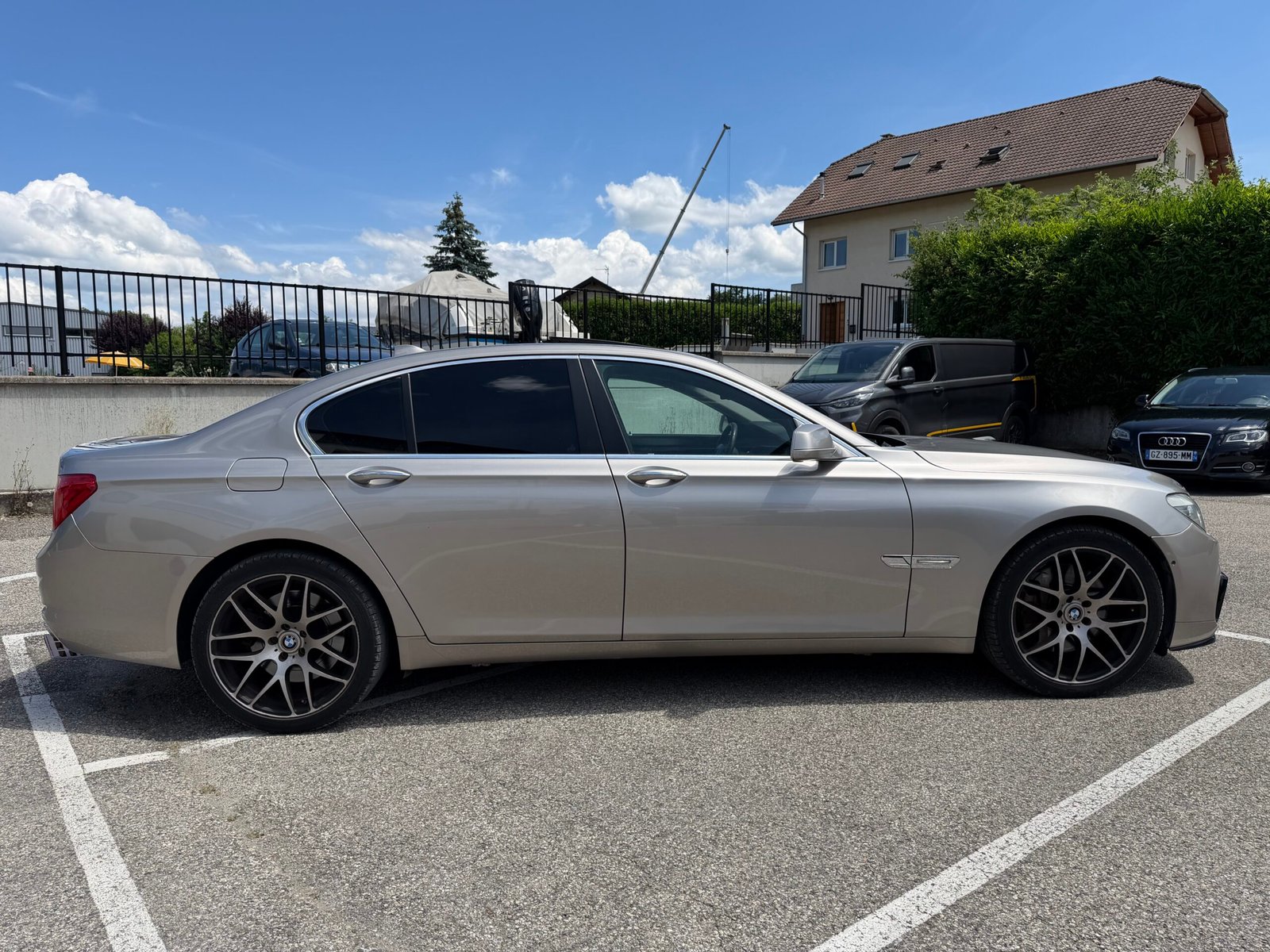 BMW Série 7 Berline 750i 4.4 i V8 32V Steptronic-6 407 cv Boîte auto