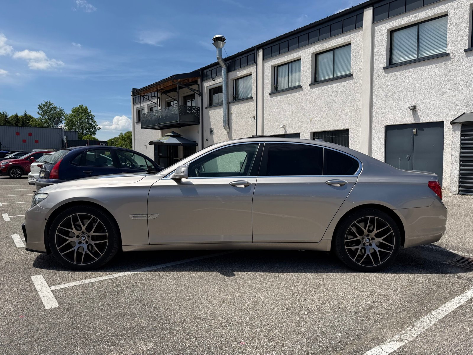 BMW Série 7 Berline 750i 4.4 i V8 32V Steptronic-6 407 cv Boîte auto