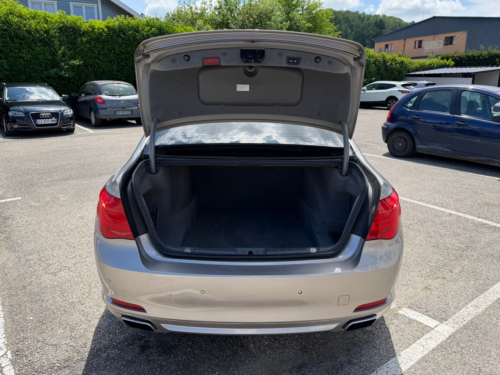 BMW Série 7 Berline 750i 4.4 i V8 32V Steptronic-6 407 cv Boîte auto