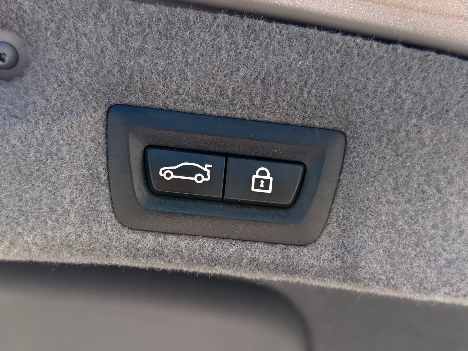 BMW Série 7 Berline 750i 4.4 i V8 32V Steptronic-6 407 cv Boîte auto
