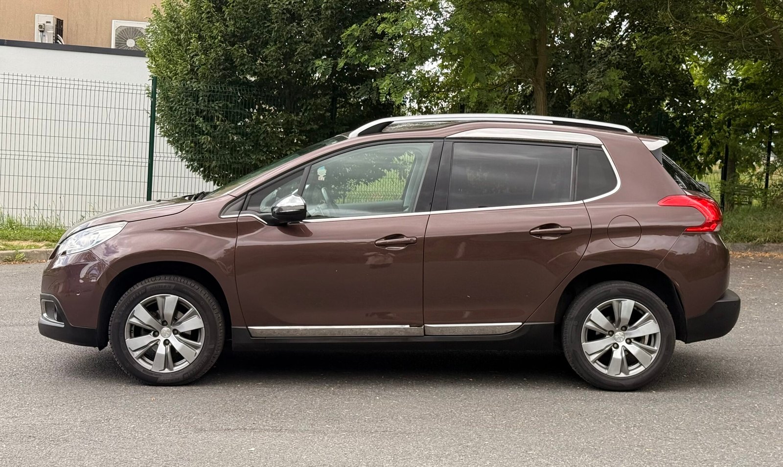 PEUGEOT 2008 5HB 1.6 e-HDi BMP6 S&S 92 cv Boîte auto