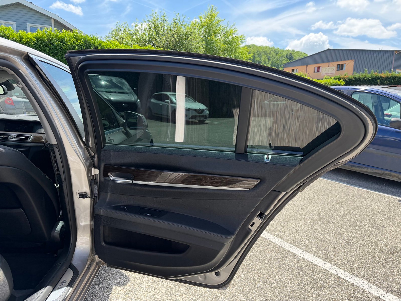 BMW Série 7 Berline 750i 4.4 i V8 32V Steptronic-6 407 cv Boîte auto