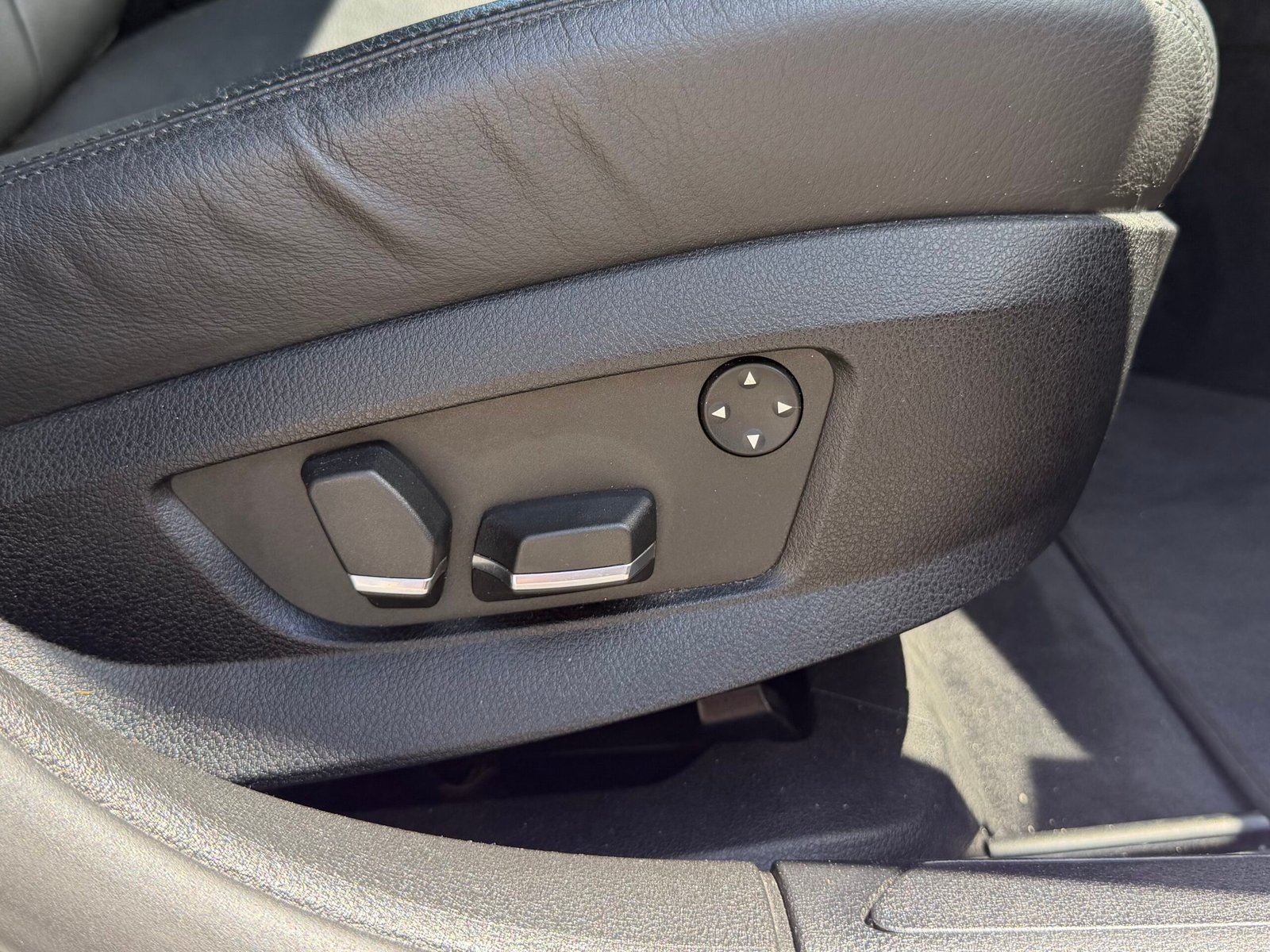 BMW Série 7 Berline 750i 4.4 i V8 32V Steptronic-6 407 cv Boîte auto