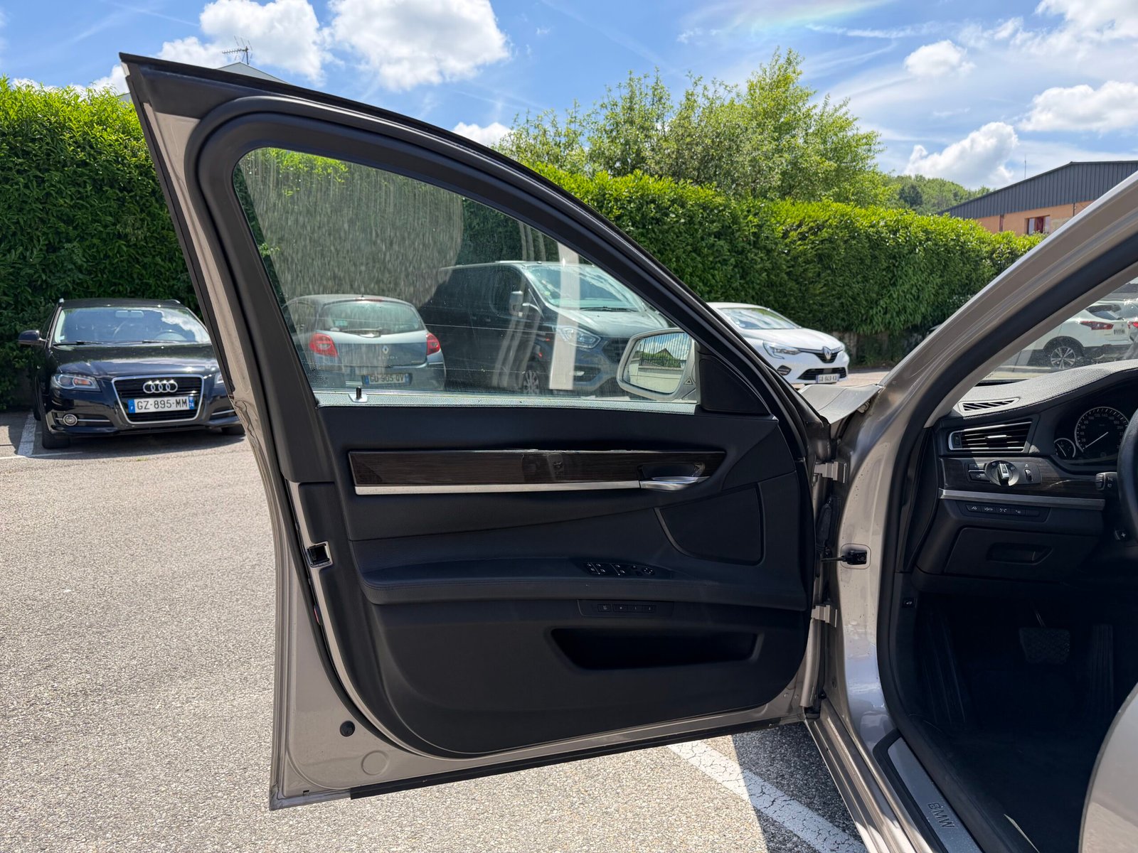 BMW Série 7 Berline 750i 4.4 i V8 32V Steptronic-6 407 cv Boîte auto