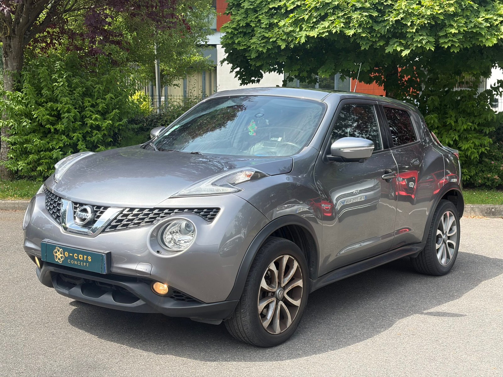 NISSAN Juke Phase 3 1.6 i 16V 2WD CVT 117 cv Boîte auto Tekna