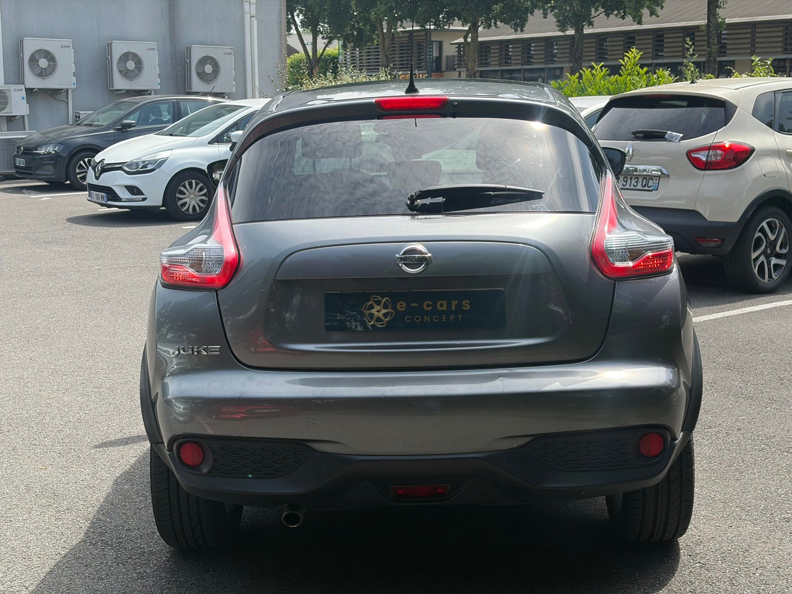 NISSAN Juke Phase 3 1.6 i 16V 2WD CVT 117 cv Boîte auto Tekna