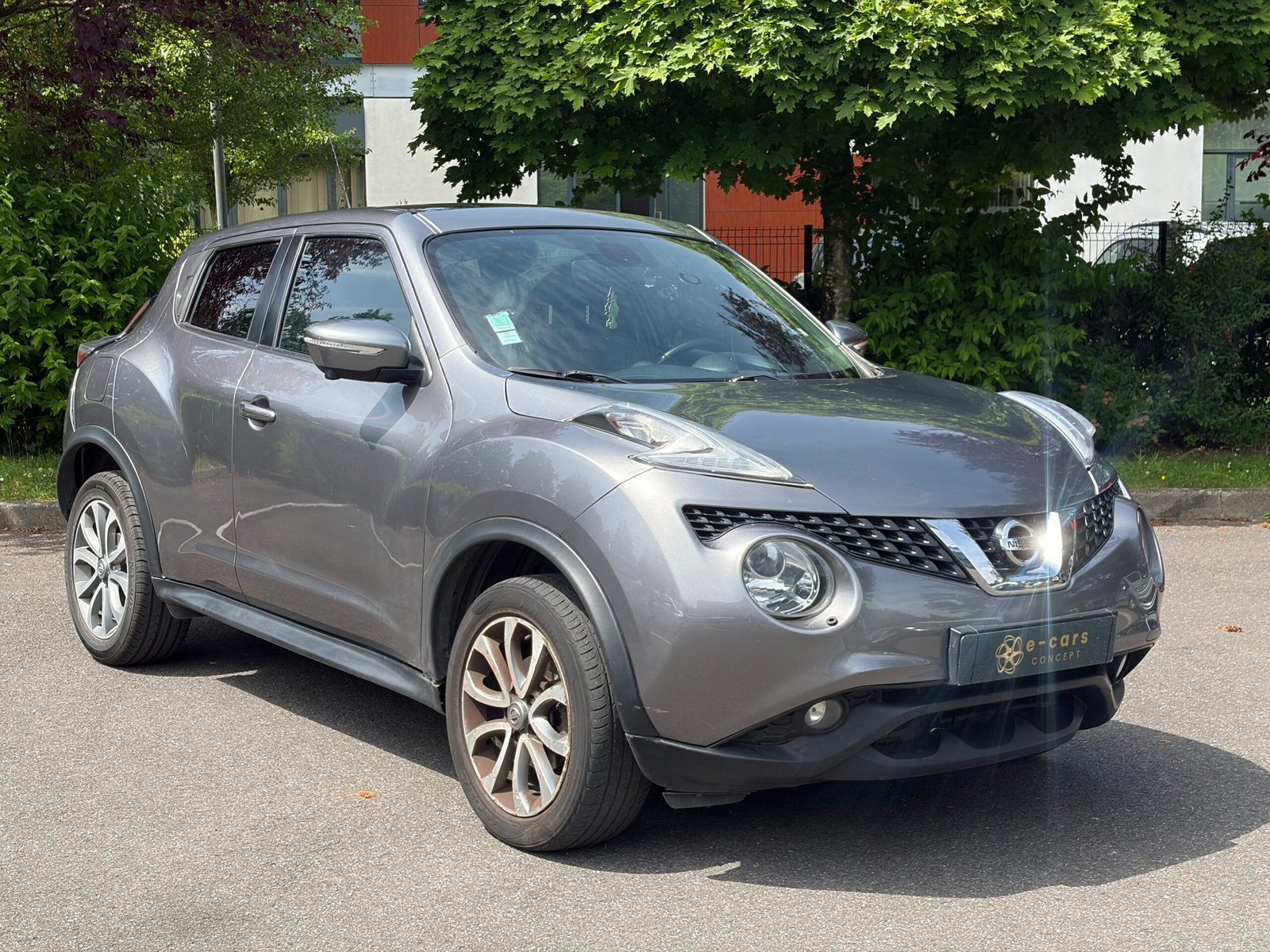 NISSAN Juke Phase 3 1.6 i 16V 2WD CVT 117 cv Boîte auto Tekna