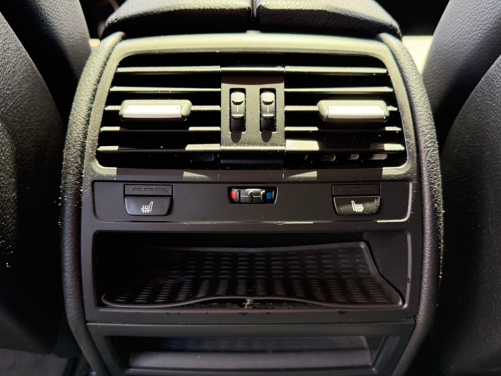 BMW Série 7 Berline 750i 4.4 i V8 32V Steptronic-6 407 cv Boîte auto