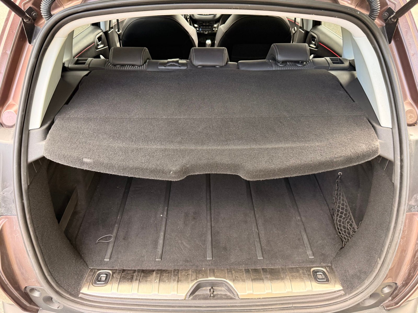PEUGEOT 2008 5HB 1.6 e-HDi BMP6 S&S 92 cv Boîte auto