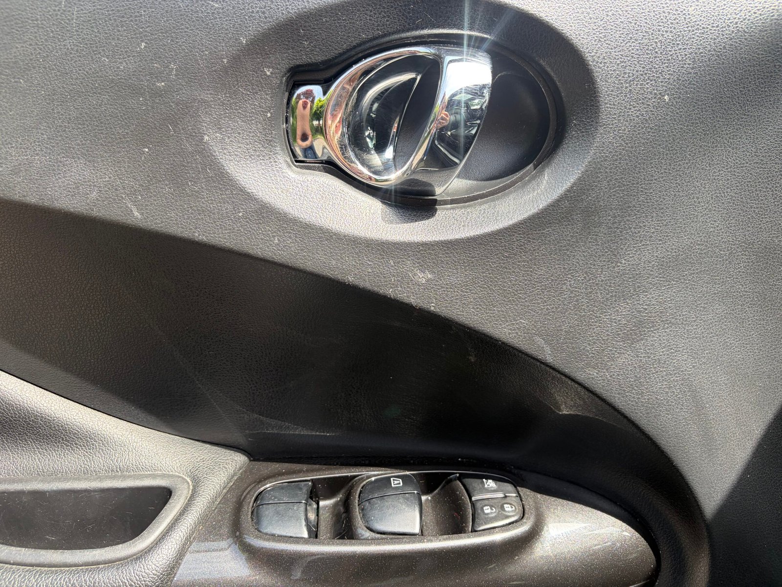 NISSAN Juke Phase 3 1.6 i 16V 2WD CVT 117 cv Boîte auto Tekna