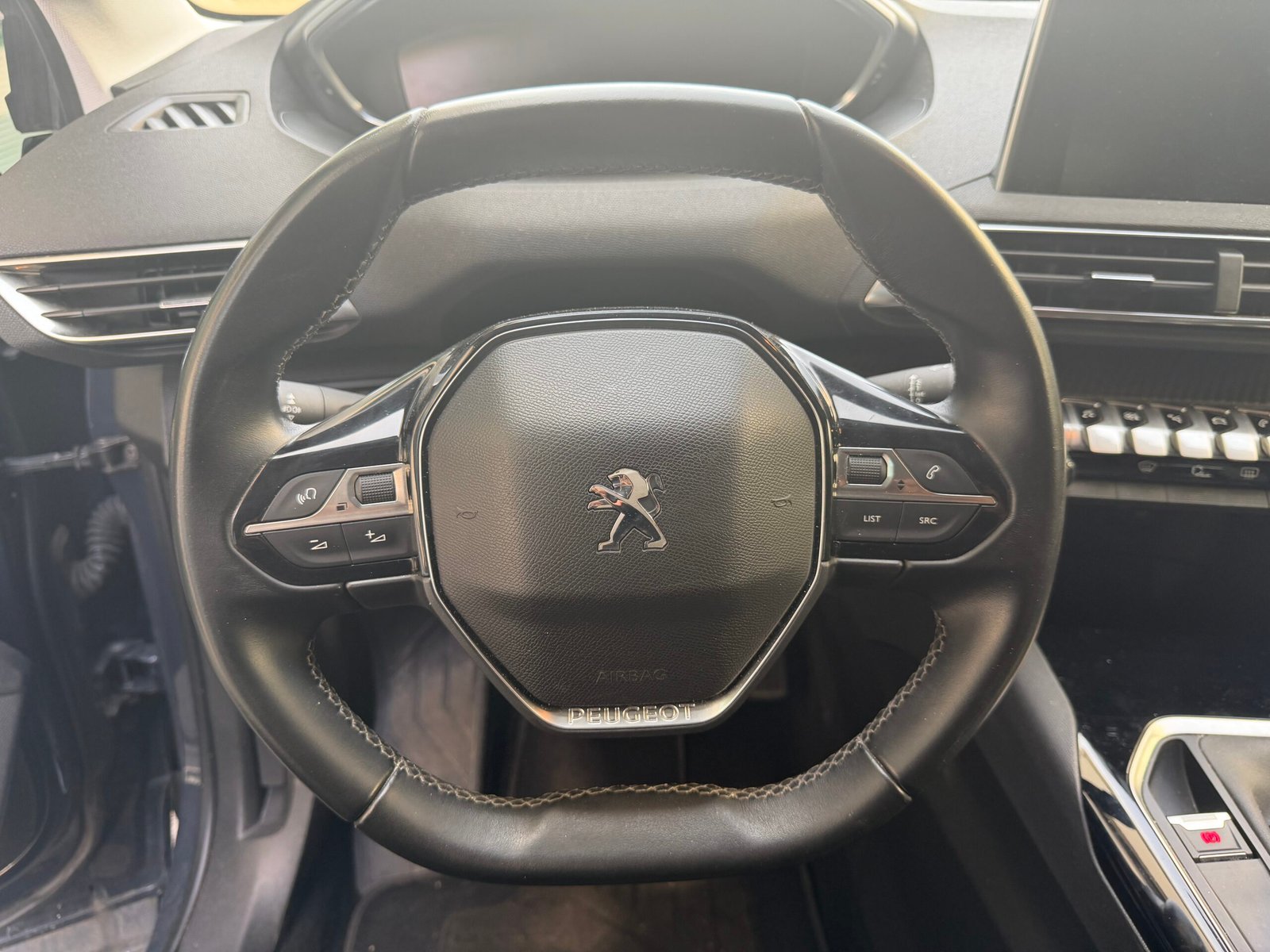 PEUGEOT 3008 1.2 PureTech 130Ch “Active Business”