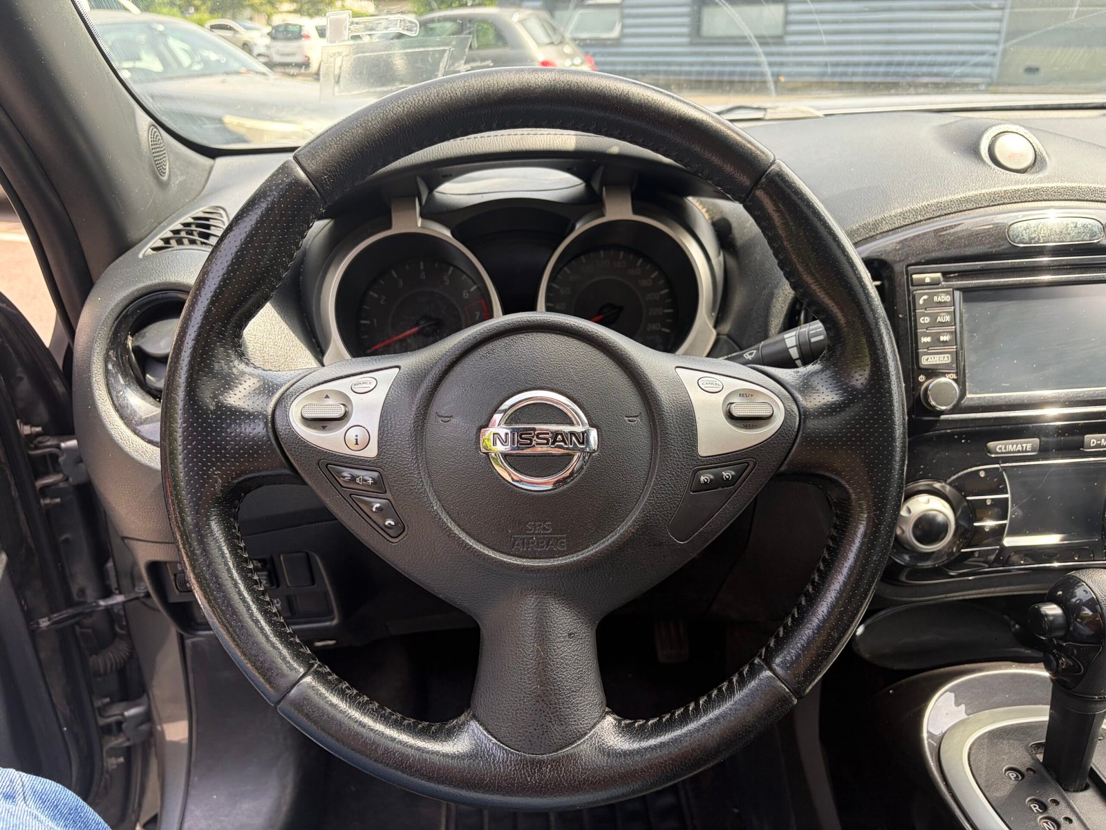 NISSAN Juke Phase 3 1.6 i 16V 2WD CVT 117 cv Boîte auto Tekna
