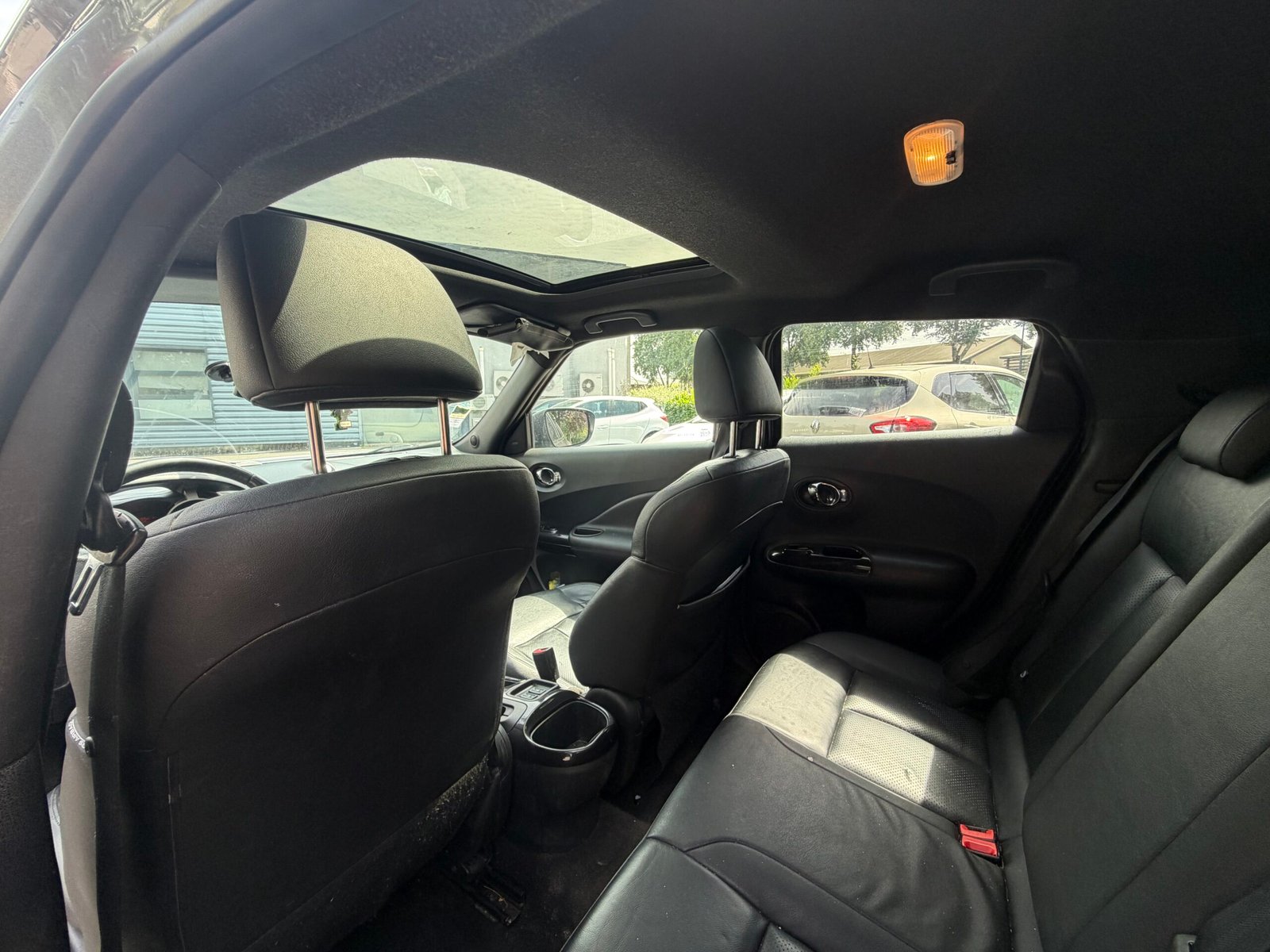 NISSAN Juke Phase 3 1.6 i 16V 2WD CVT 117 cv Boîte auto Tekna
