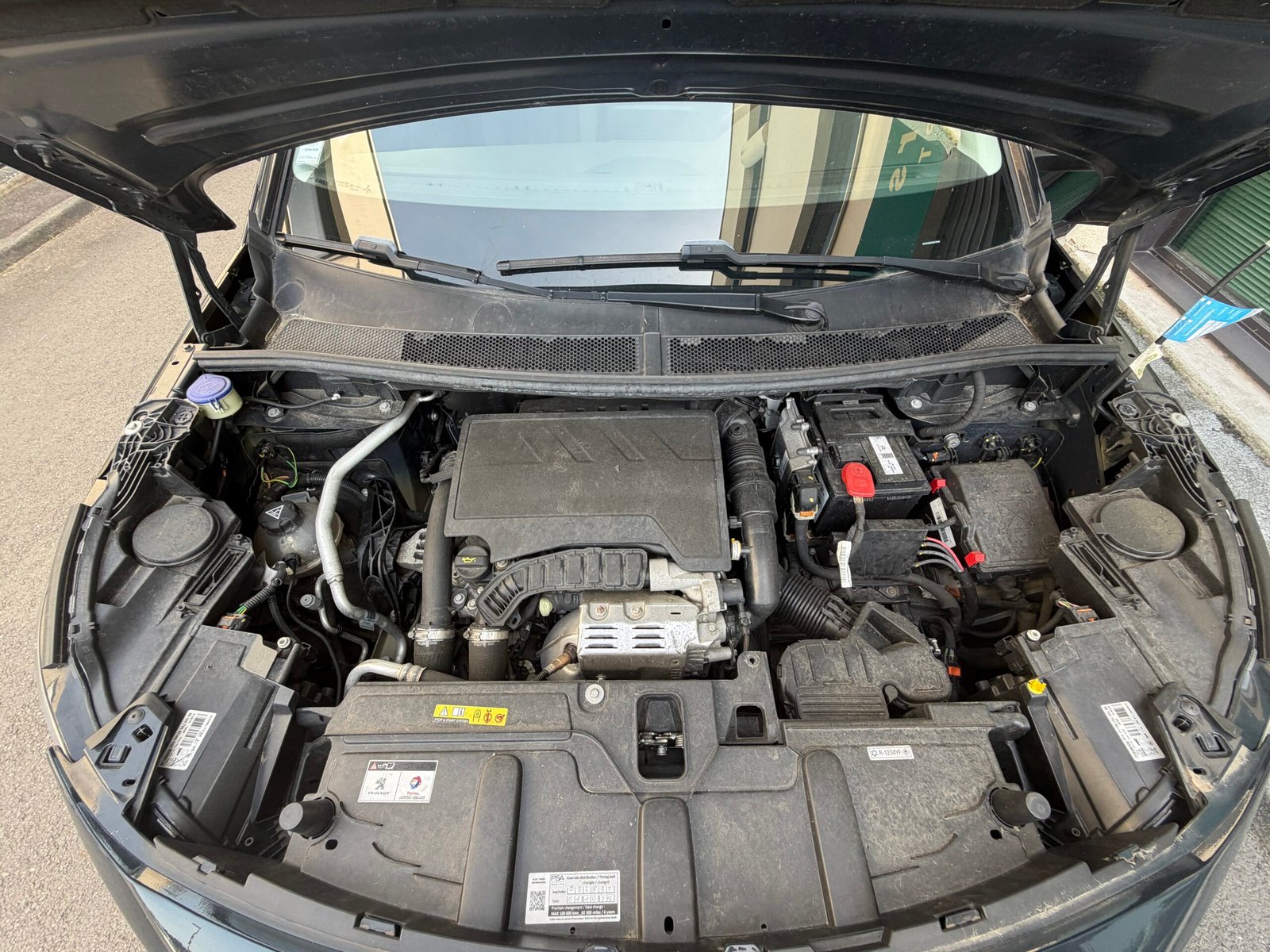 PEUGEOT 3008 1.2 PureTech 130Ch “Active Business”