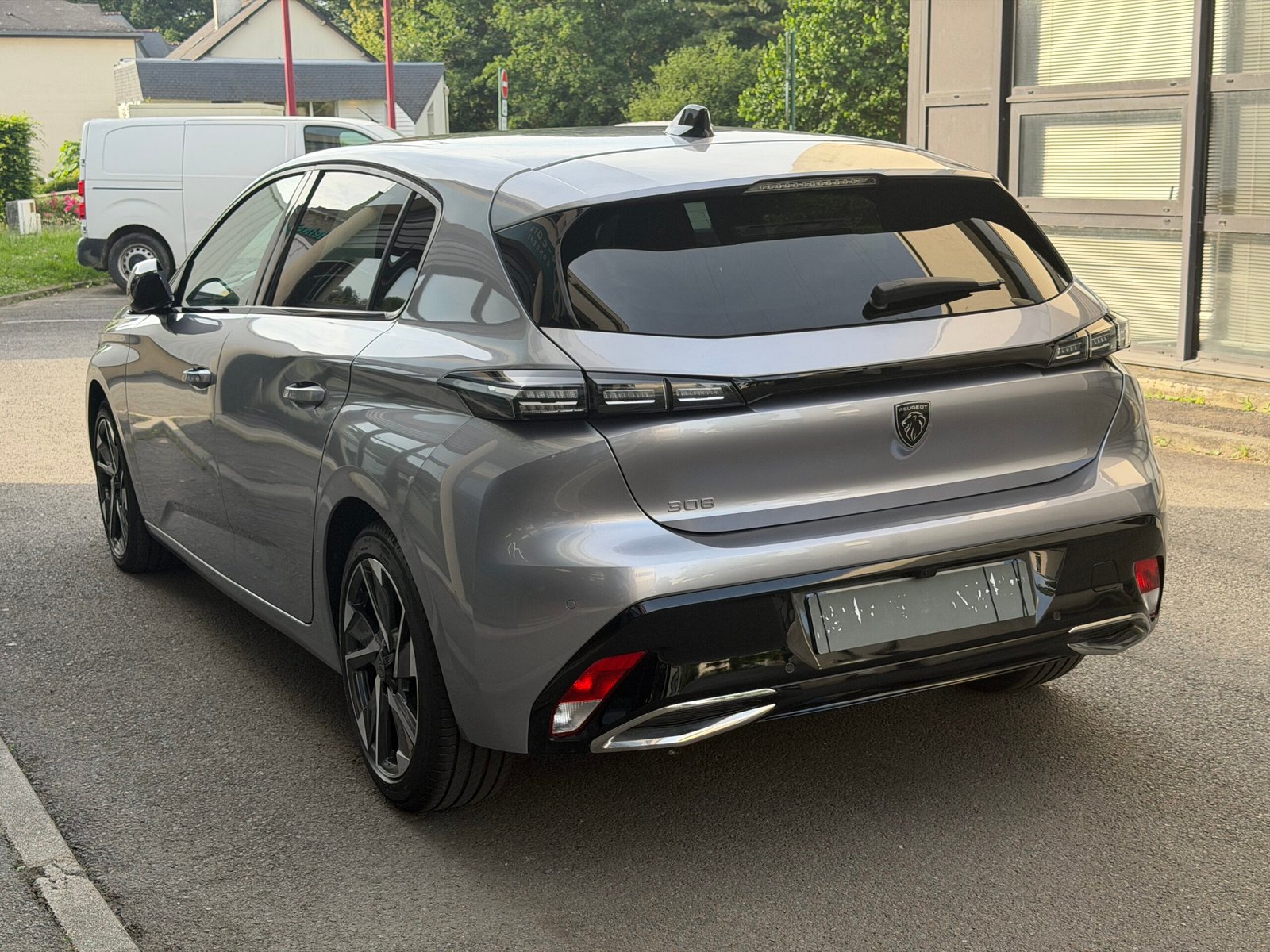 Peugeot 308 1.2 Hybrid Boîte auto 136Ch “Allure”