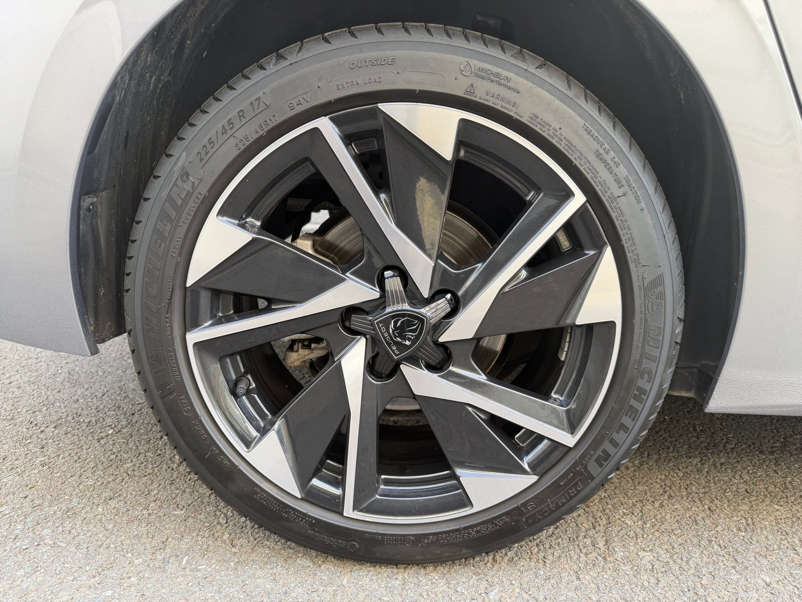 Peugeot 308 1.2 Hybrid Boîte auto 136Ch “Allure”