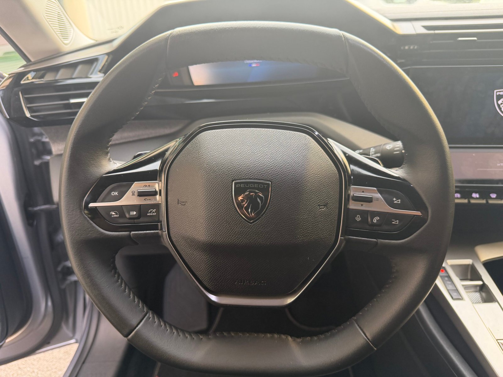Peugeot 308 1.2 Hybrid Boîte auto 136Ch “Allure”