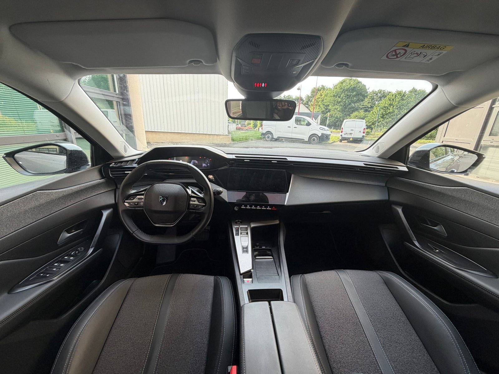 Peugeot 308 1.2 Hybrid Boîte auto 136Ch “Allure”