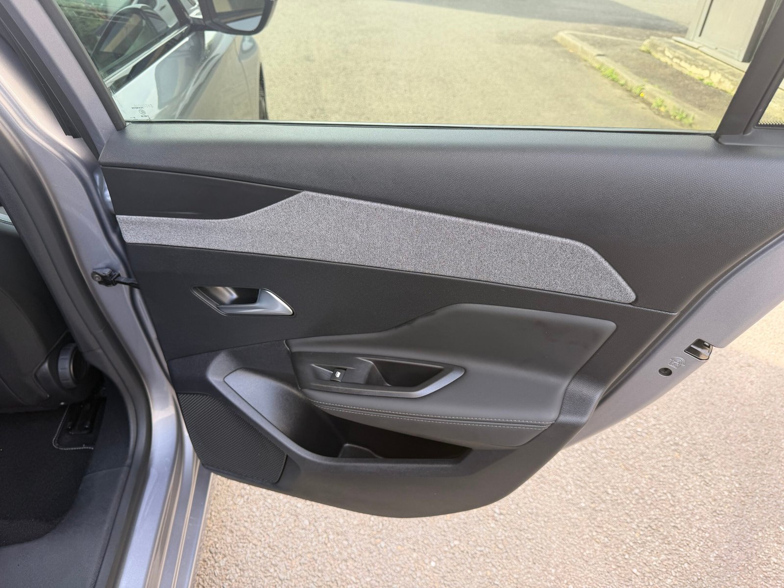 Peugeot 308 1.2 Hybrid Boîte auto 136Ch “Allure”