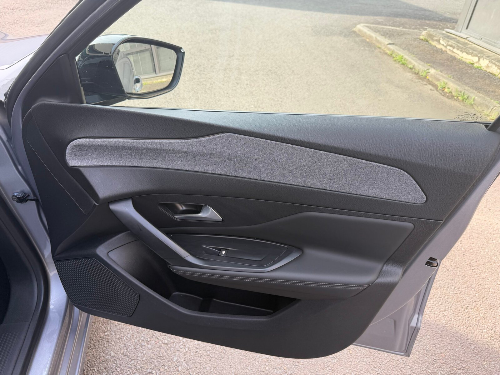 Peugeot 308 1.2 Hybrid Boîte auto 136Ch “Allure”