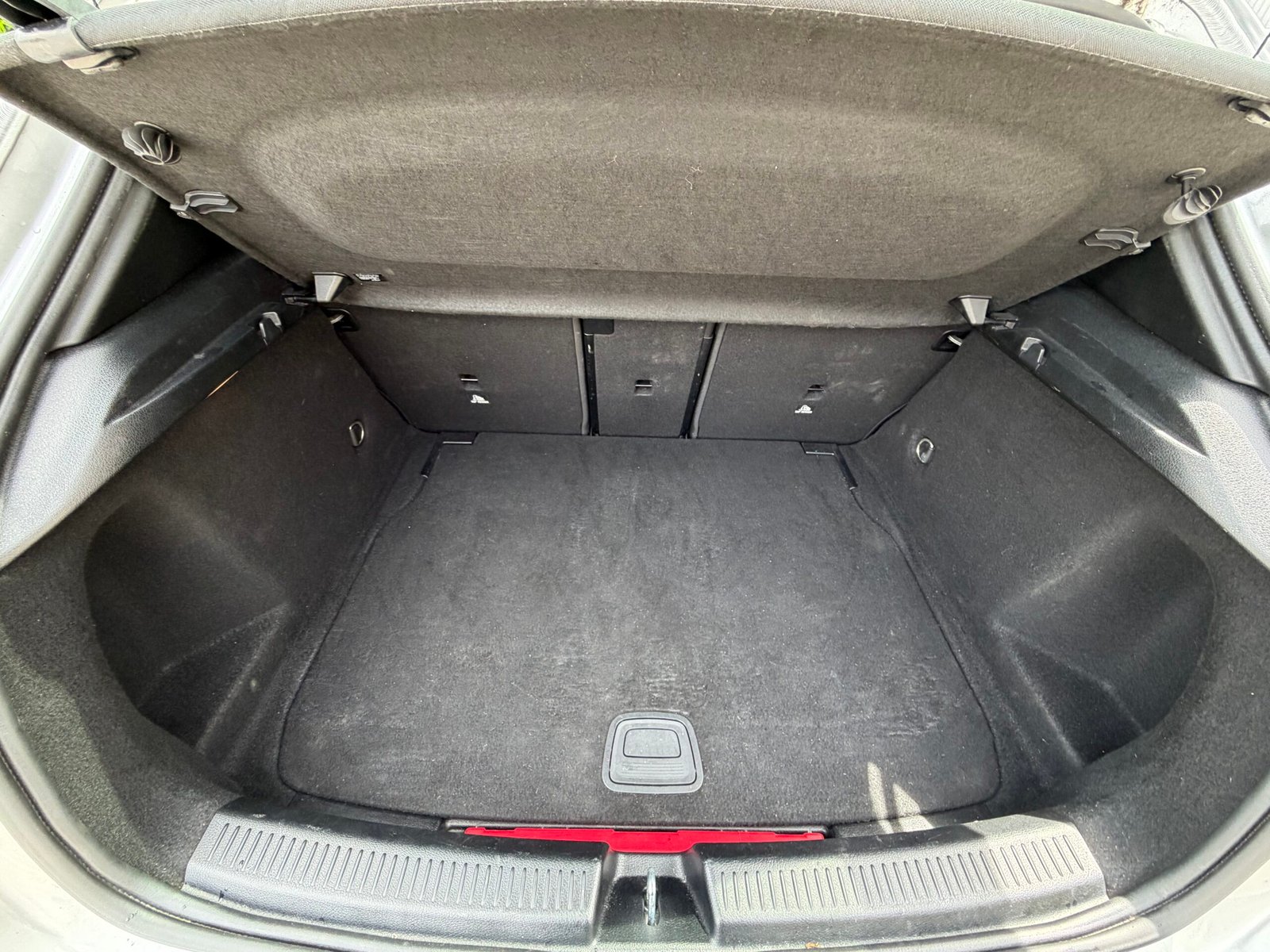 MERCEDES-BENZ Classe A AMG LINE Hatchback 200 d 2.0 d 16V 8G-DCT 150 cv Boîte auto