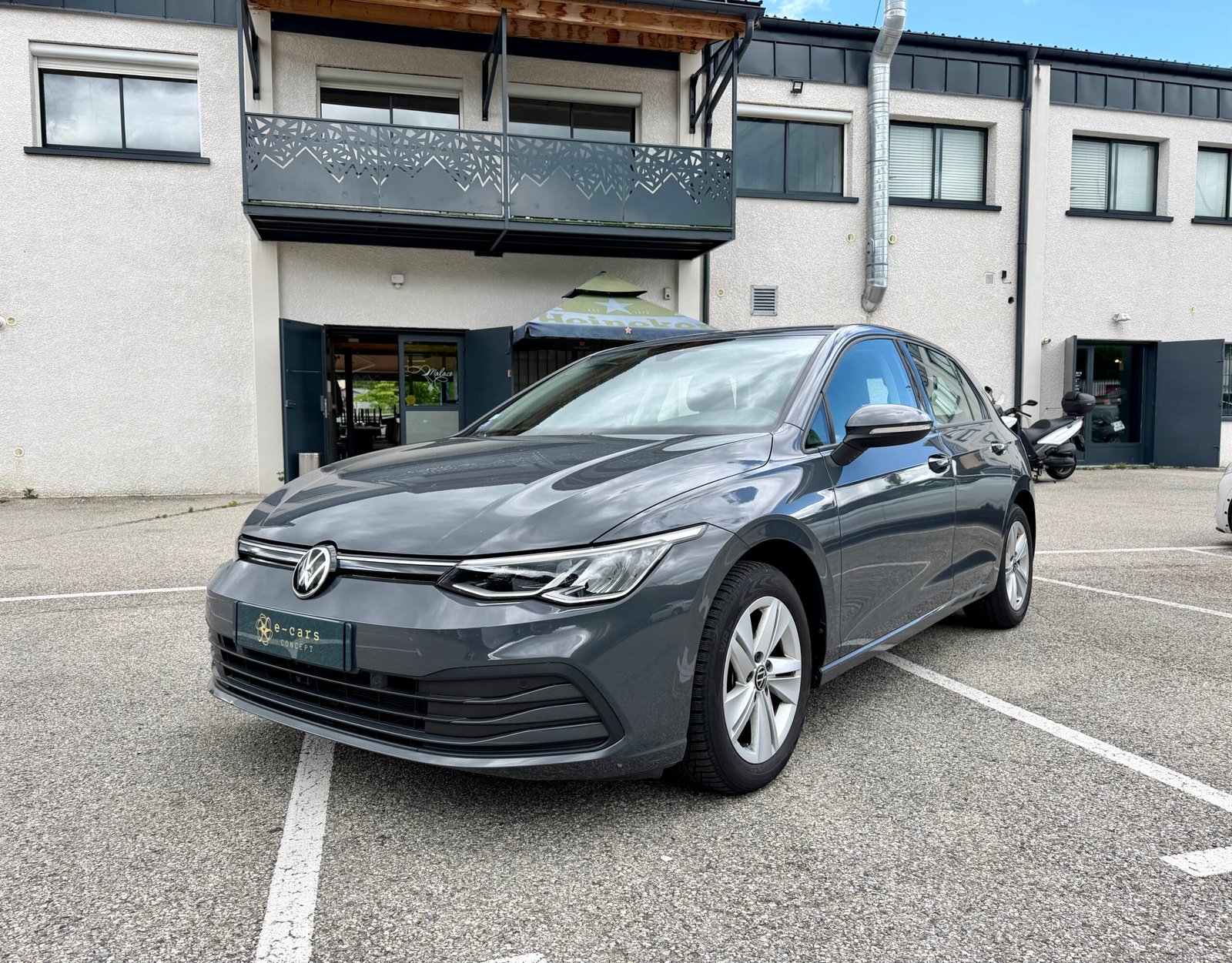 VOLKSWAGEN Golf 8 Life business 1.5 eTSi 16V BMT DSG7 150 cv Boîte auto