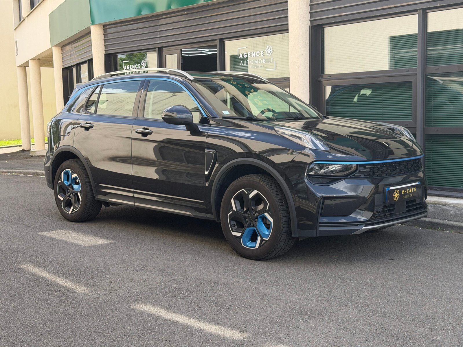LYNK & CO 01 “PHEV”