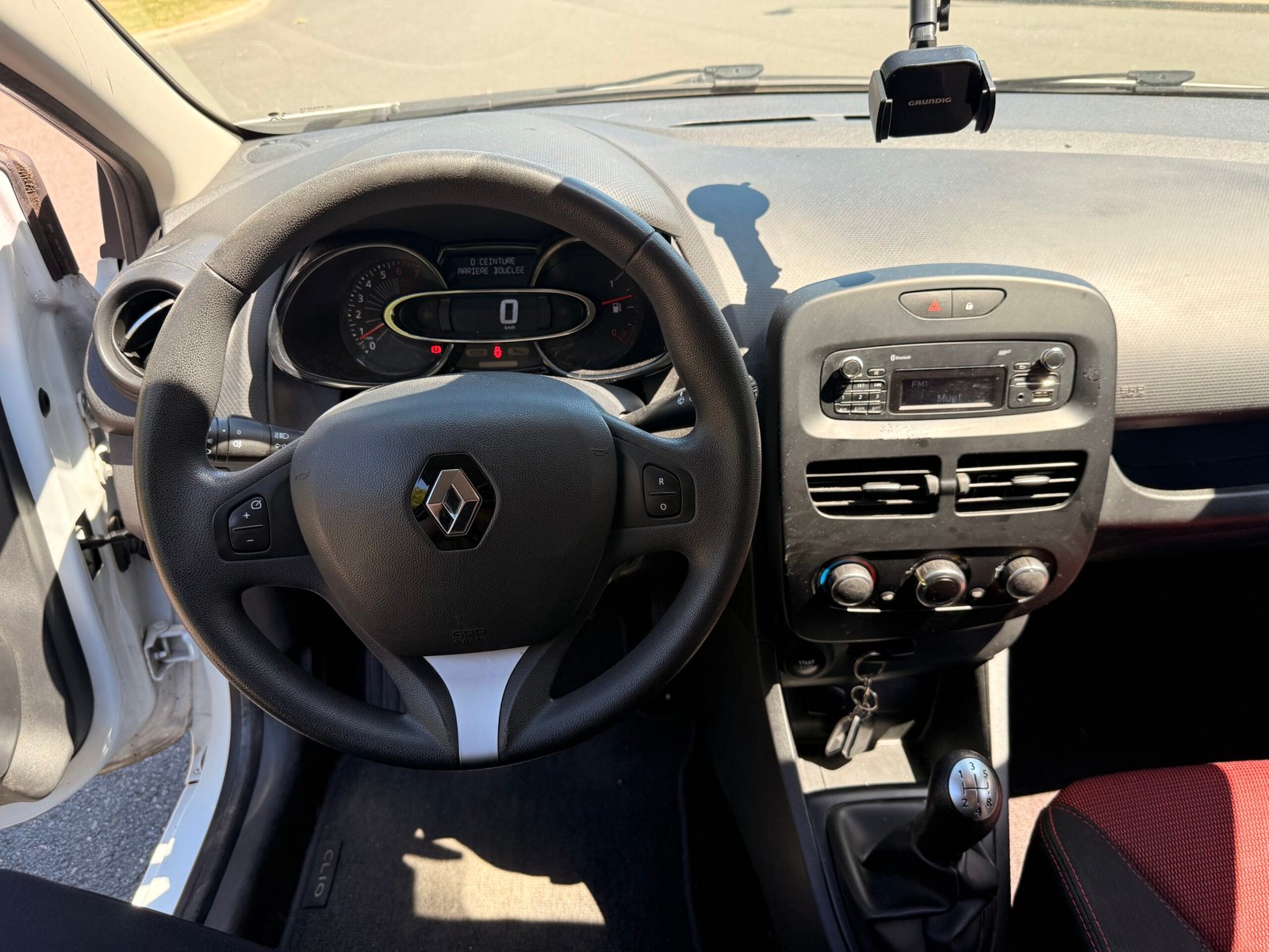 RENAULT Clio IV 5 Portes 1.2 16V 73 cv / Life